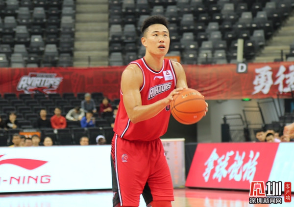  深圳马可波罗加时惜败于上海久事男篮