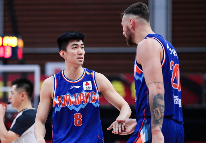  新疆伊力特内线制霸压倒江苏肯帝亚