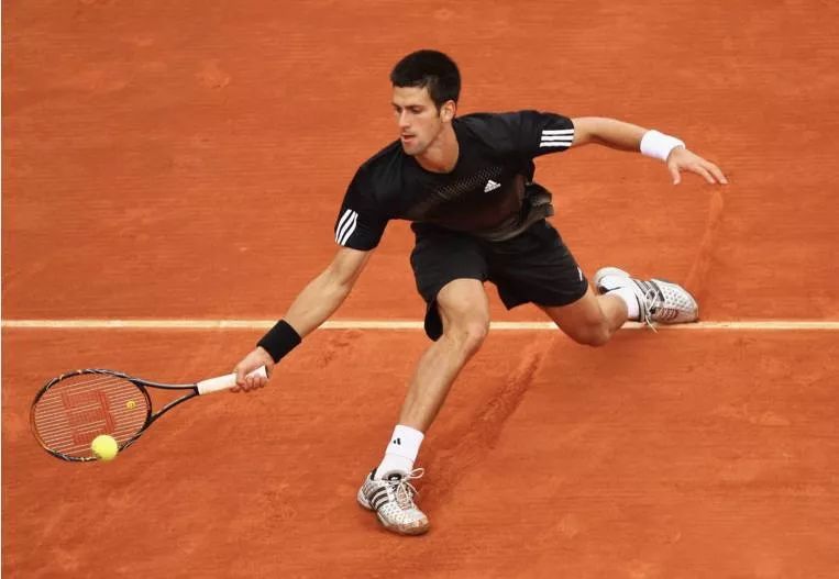  德约科维奇强势回归，温网夺冠创历史