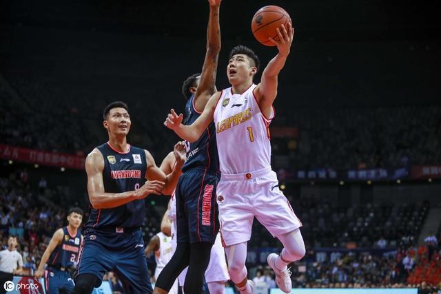  辽宁男篮加时险胜广东斩获三连冠